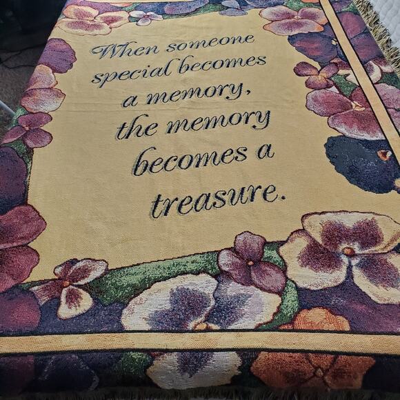 Caring Keepsakes Tapestries Blanket When Someone Special Becomes A Memory - Picture 2 of 8